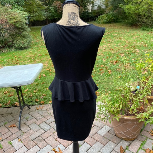 Soprano peplum simple Black cocktail dress size Large - Picture 3 of 4